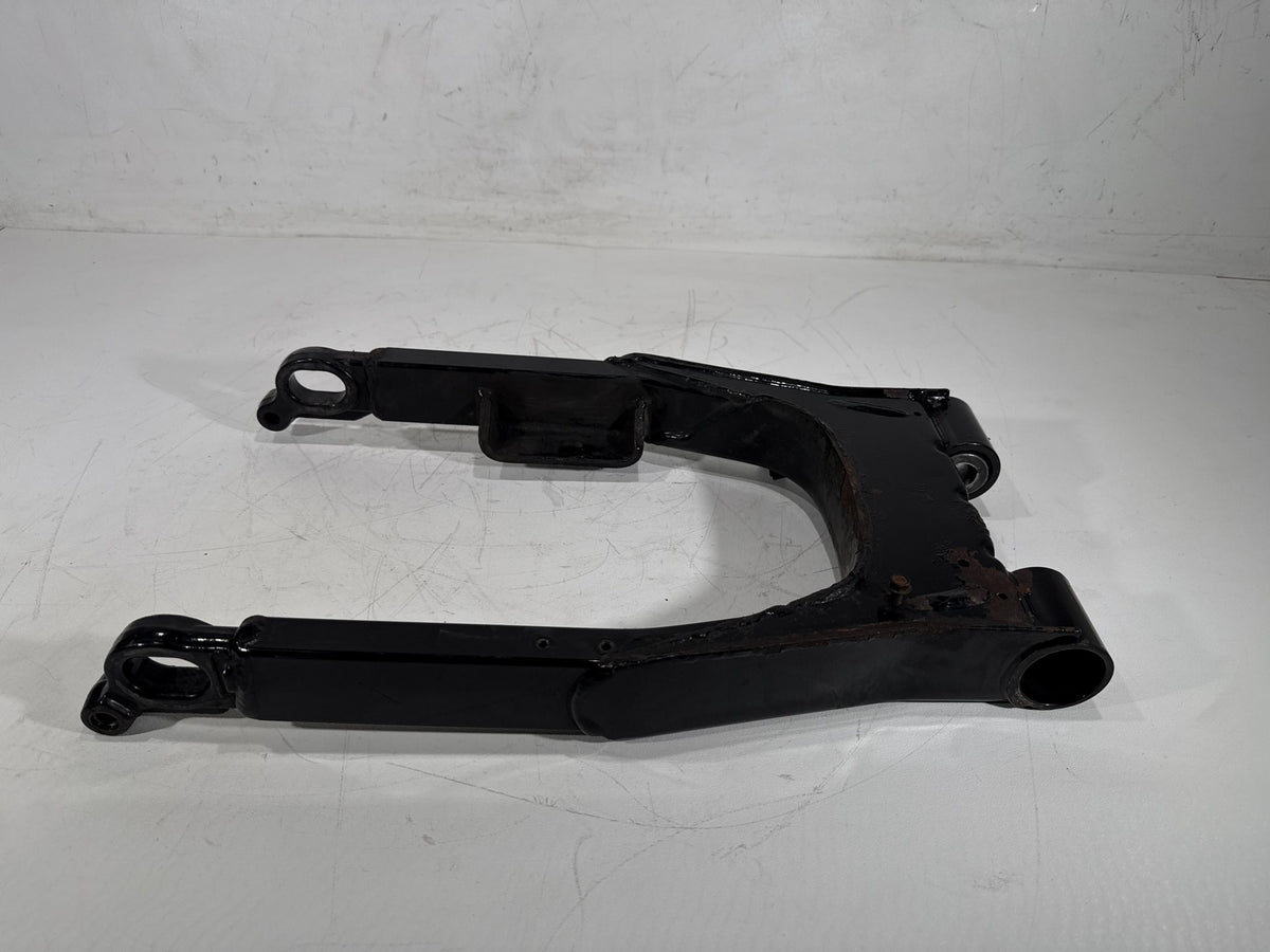 2006 Harley Road King Touring Custom OEM Rear Fork Swingarm Swing Arm