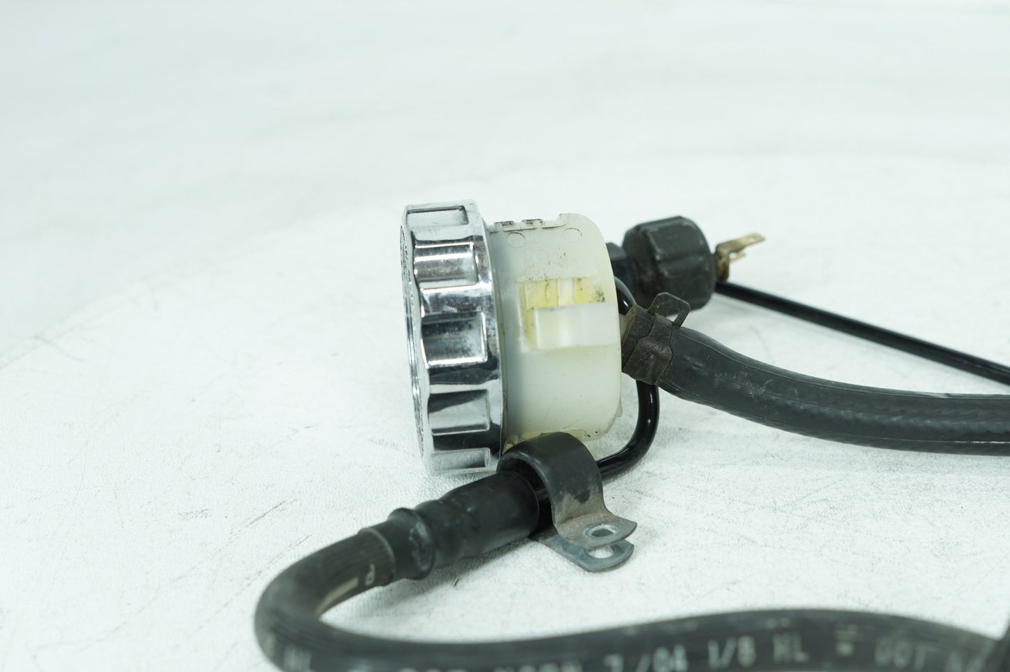 2004 - 2013 Harley-Davidson Sportster Low Rear Brake Line Master Cylinder Reservoir Tank 44429-04
