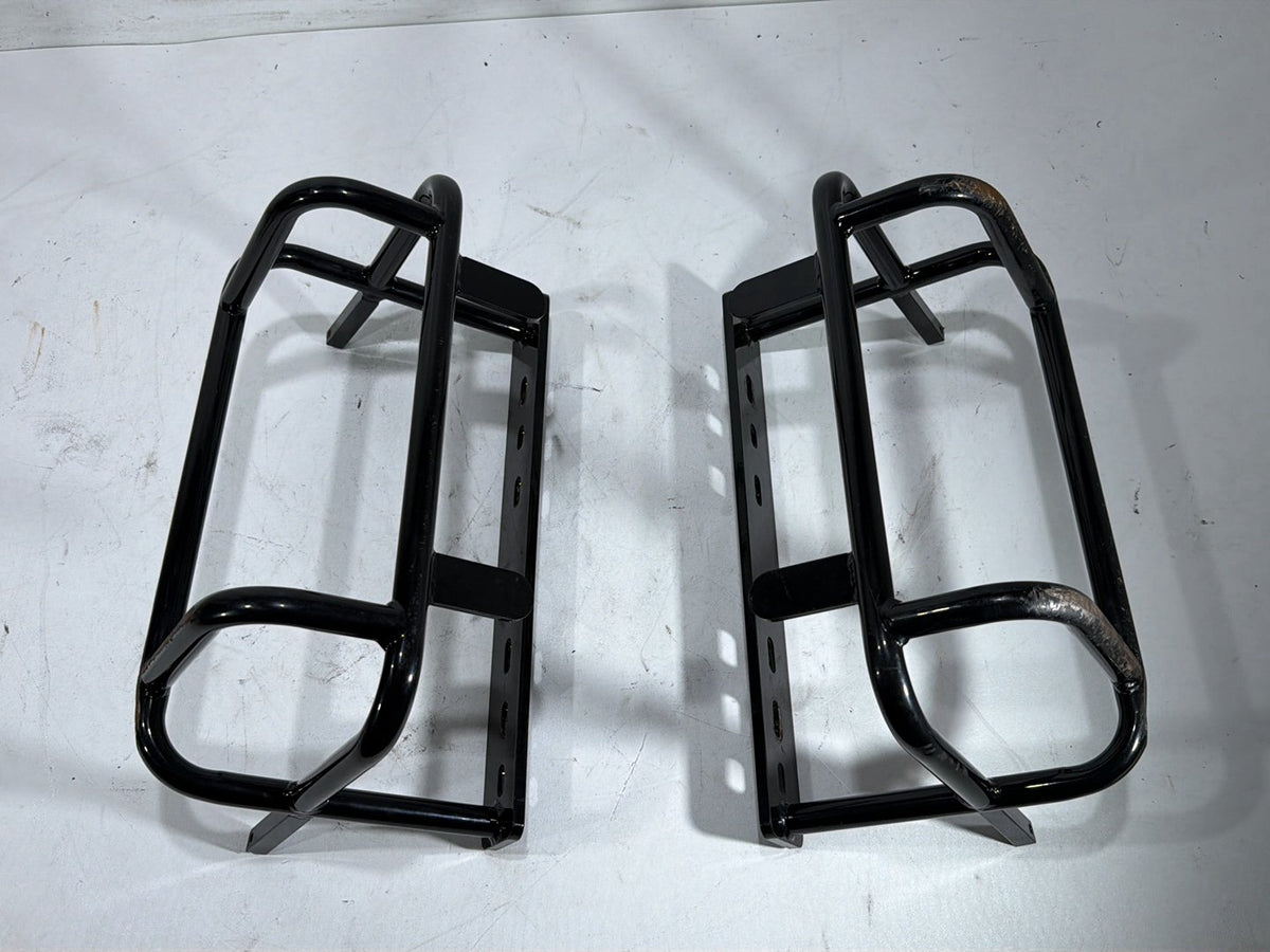 2007 Harley Dyna Street Bob FXDBI Rear Left Right Saddlebag Guard Rails Bar SPWM