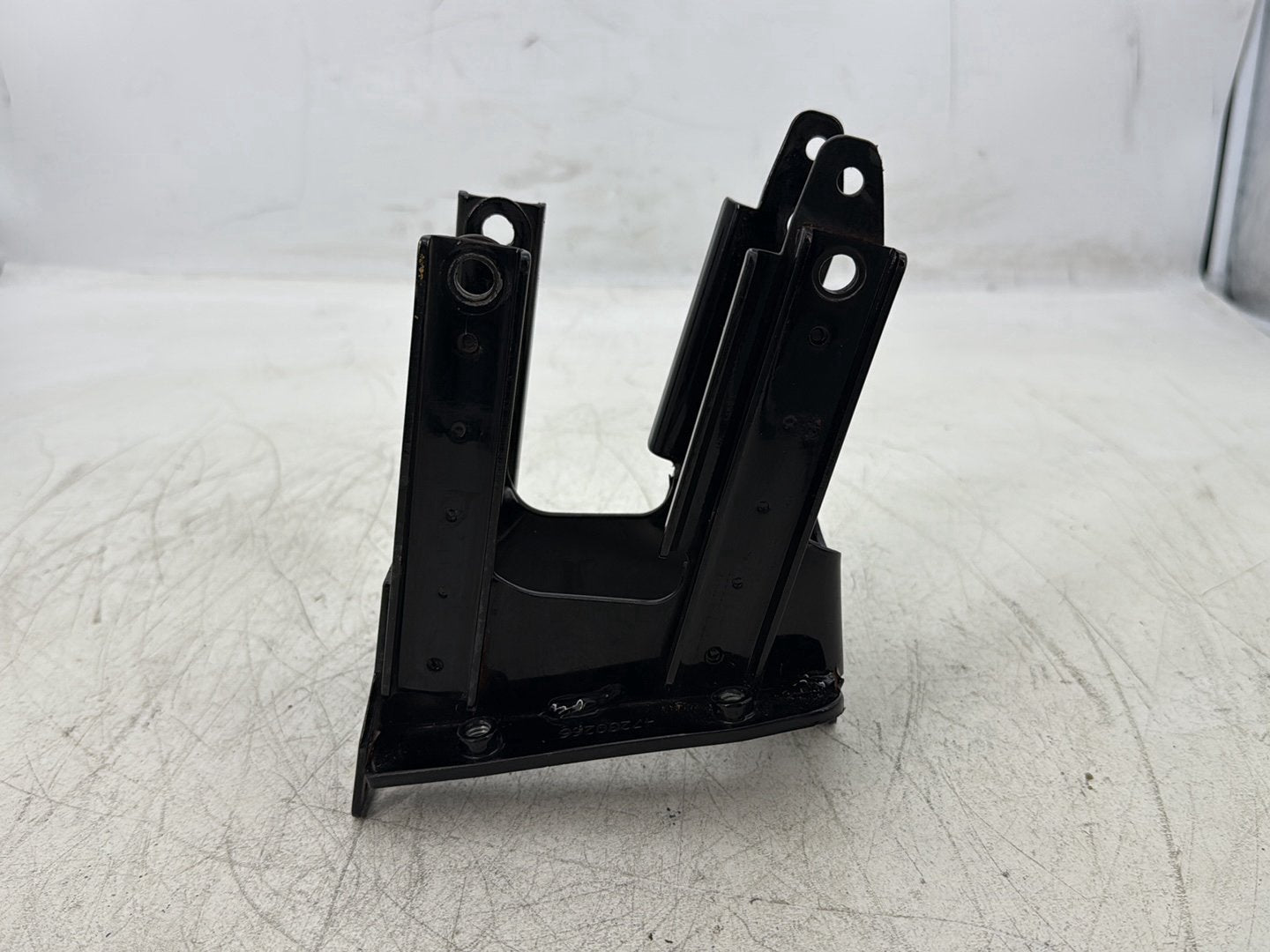 2015 Harley Road Glide Touring FLTRXS OEM Inner Fairing Mount Support Bracket