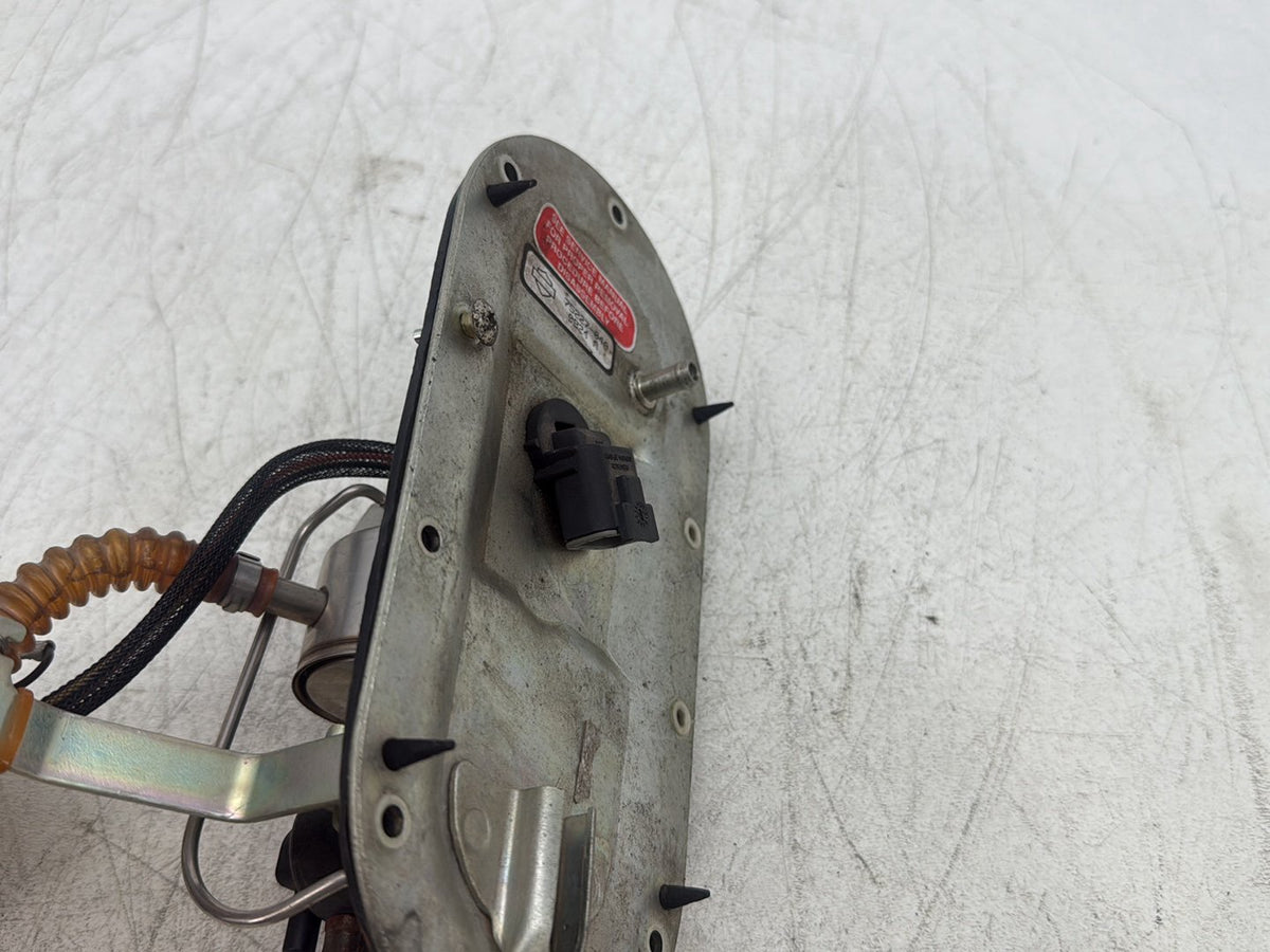 2004 Harley Road King Touring Custom OEM Gas Gasoline Fuel Petrol Pump Sending