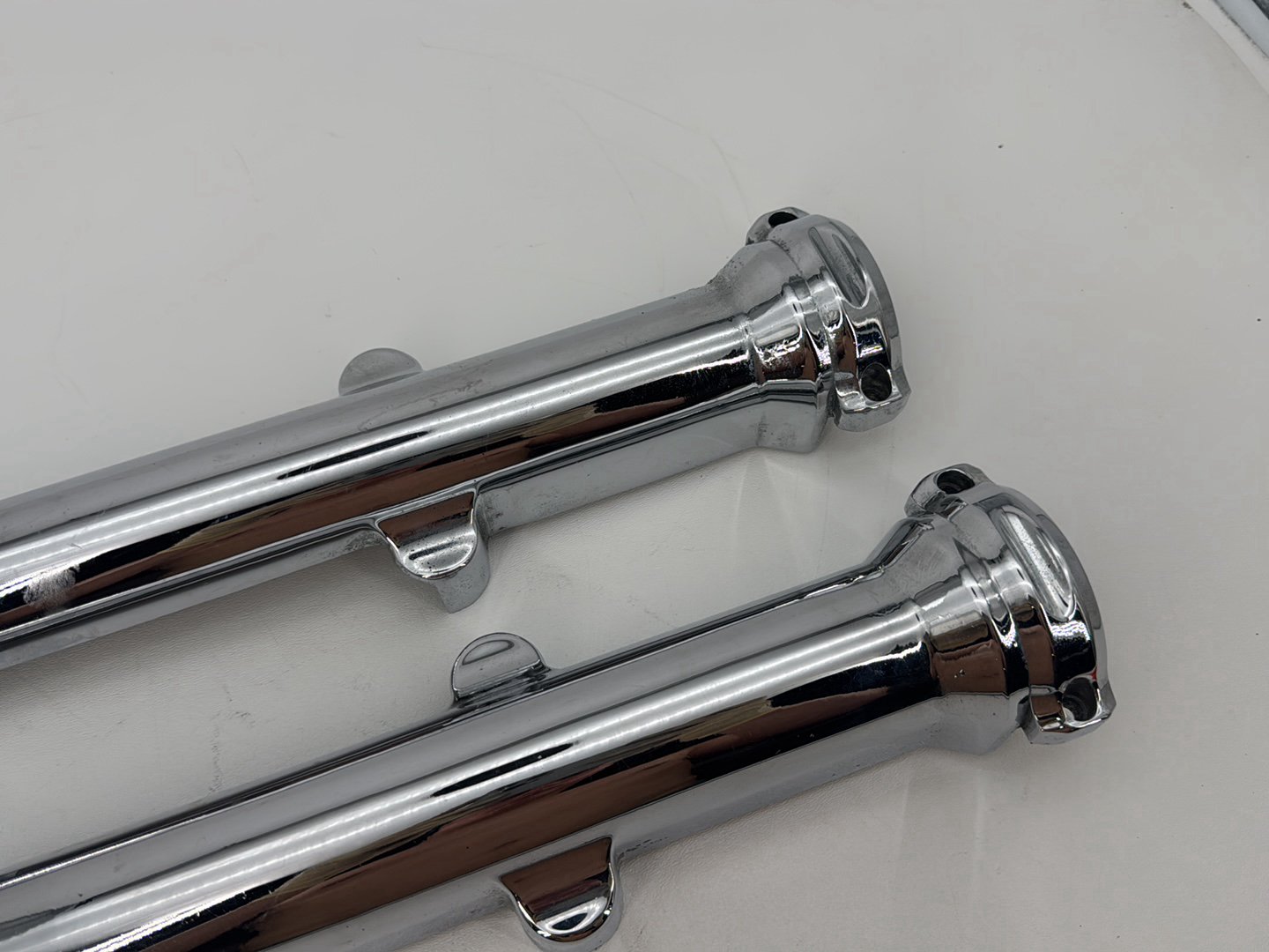 1999 - 2006 Harley-Davidson Dyna Low Rider Front Left & Right Fork Legs Sliders Chrome