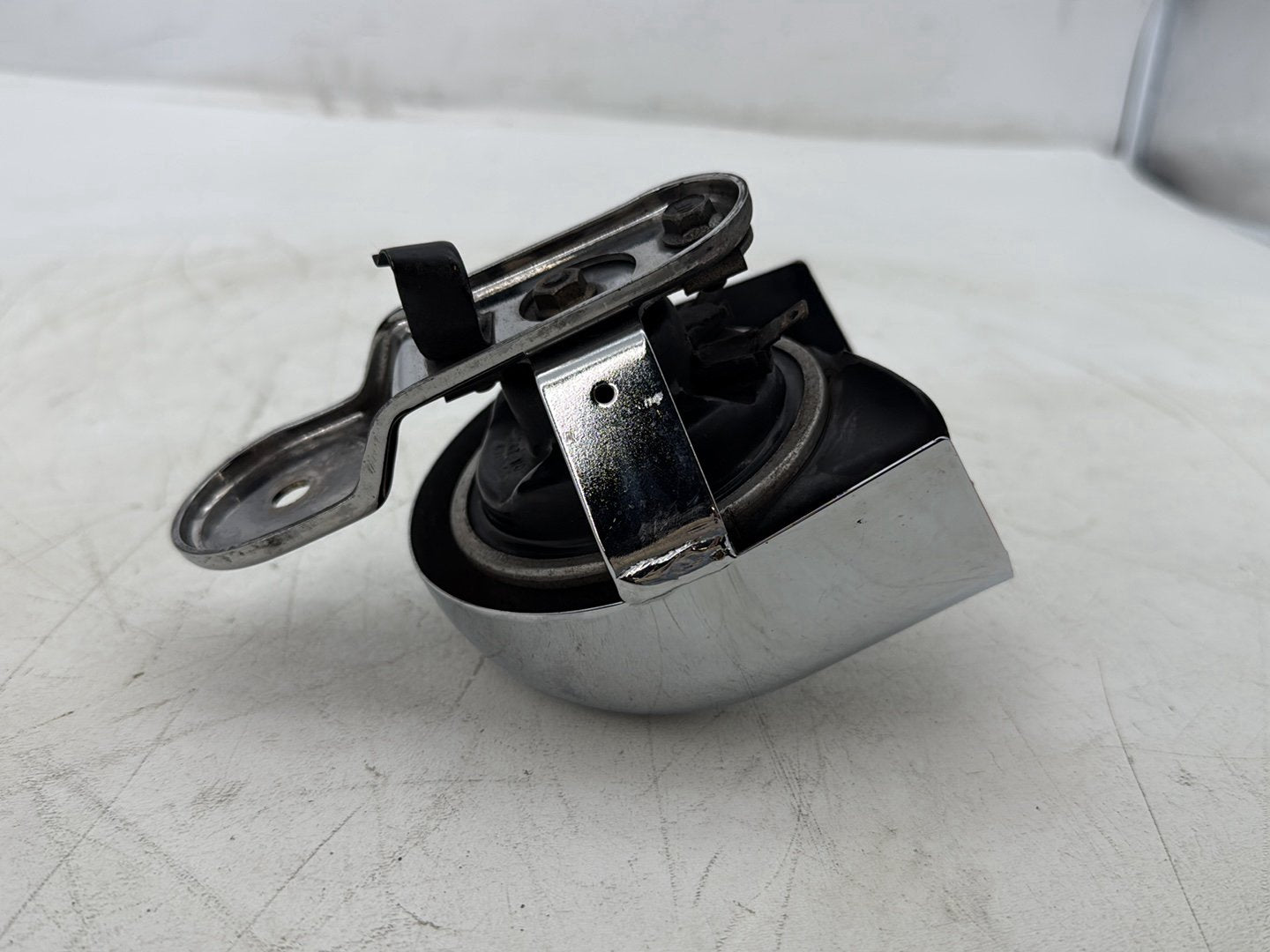 1997 Harley Softail FLSTC Heritage Classic OEM Horn Signal Klaxon Chrome Cover