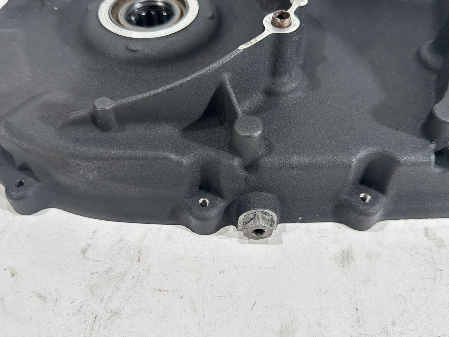 2015 Harley Electra Glide Touring Ultra Low OEM Inner Primary Clutch Cover