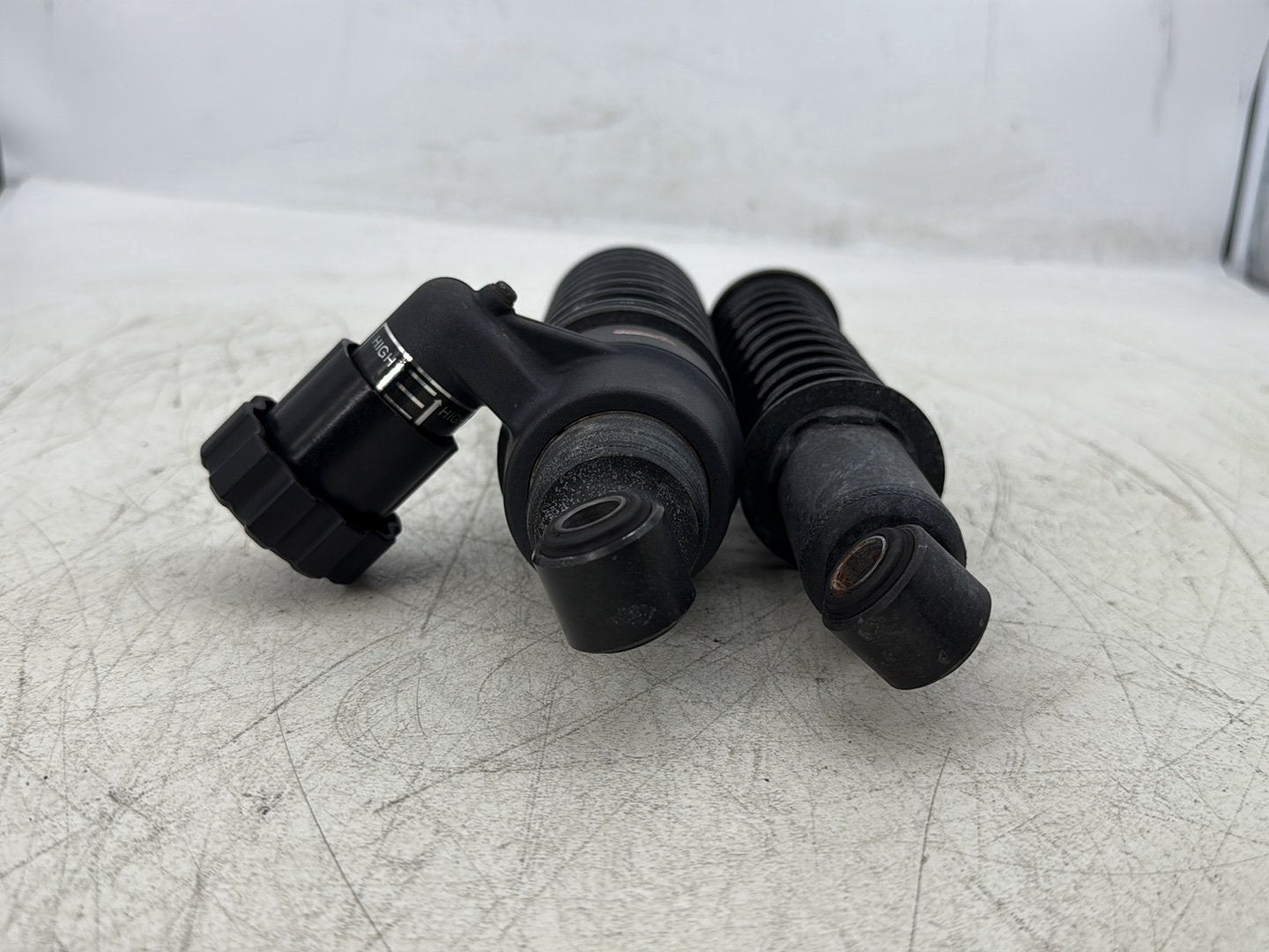 2015 Harley Road Glide Touring FLTRXS OEM Rear Left Right Shock Absorbers