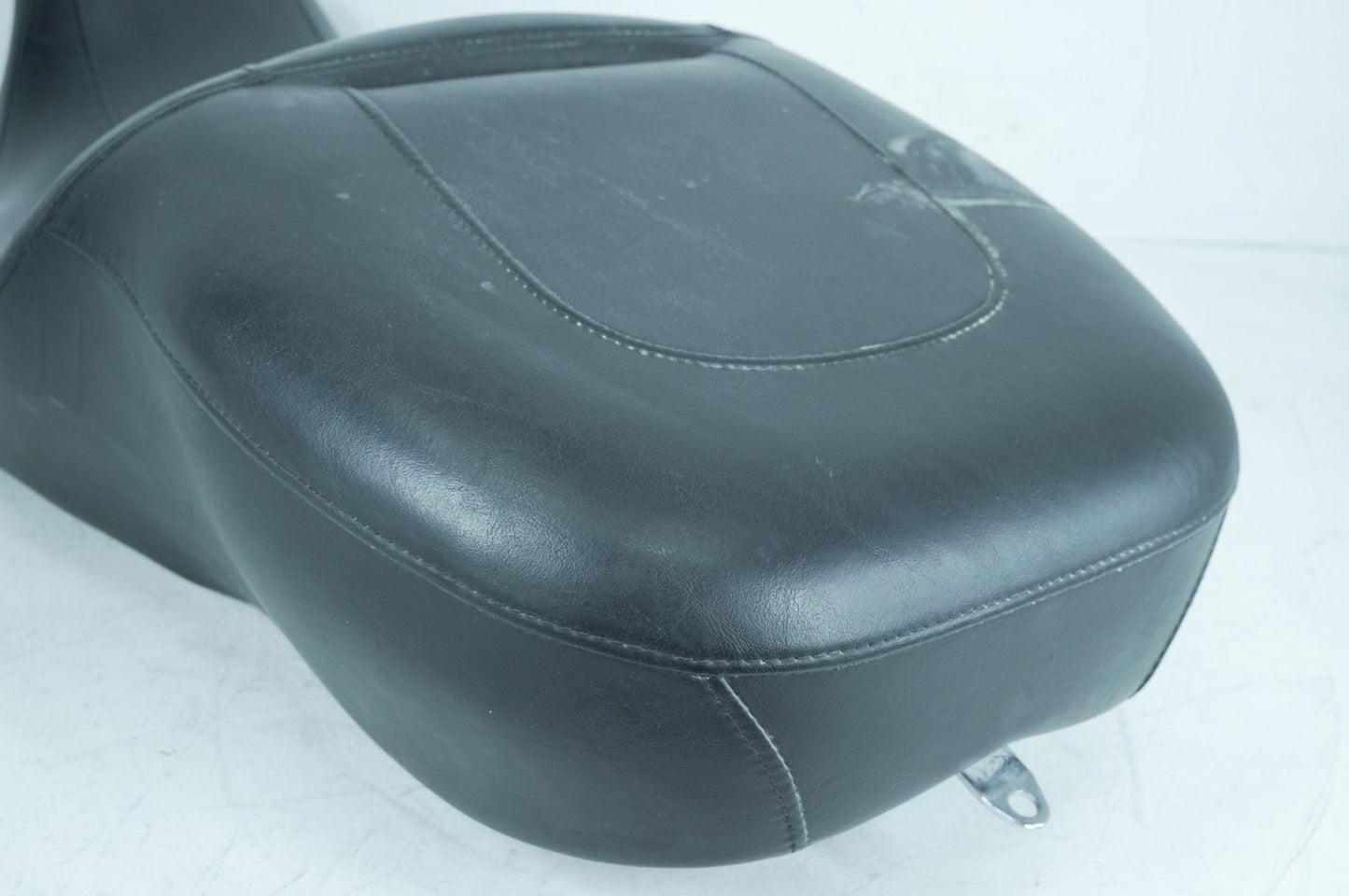 2007 - 2011 Harley-Davidson Touring Electra Ultra Passenger Rider Driver Seat Saddle 52164-10