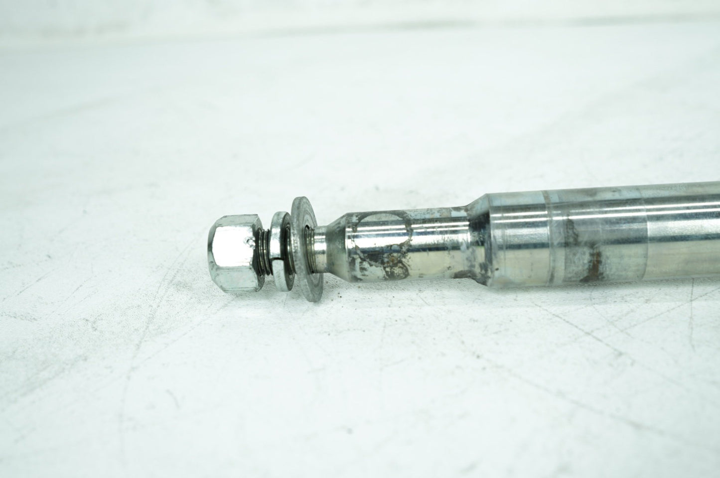 1999 - 2006 Harley-Davidson Touring Road King Classic Front Wheel Axle Bolt Shaft 43364-00