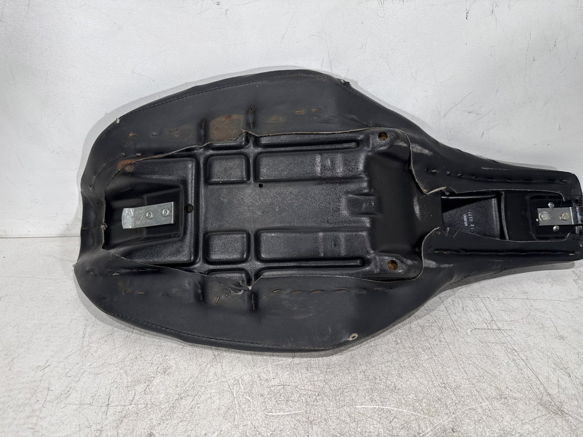 2002 Harley Dyna Wide Glide FXDWG OEM Passenger Rider Driver Seat Saddle TORN