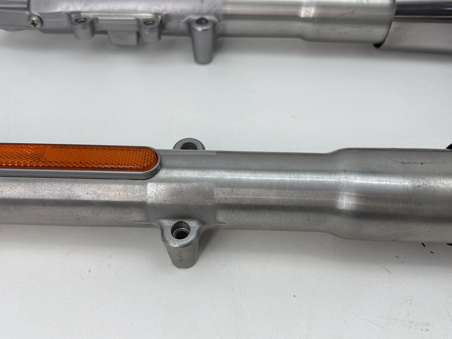 2008 Harley Softail Deluxe FLSTN OEM Front Triple Tree Set & LH RH Fork Legs Sliders