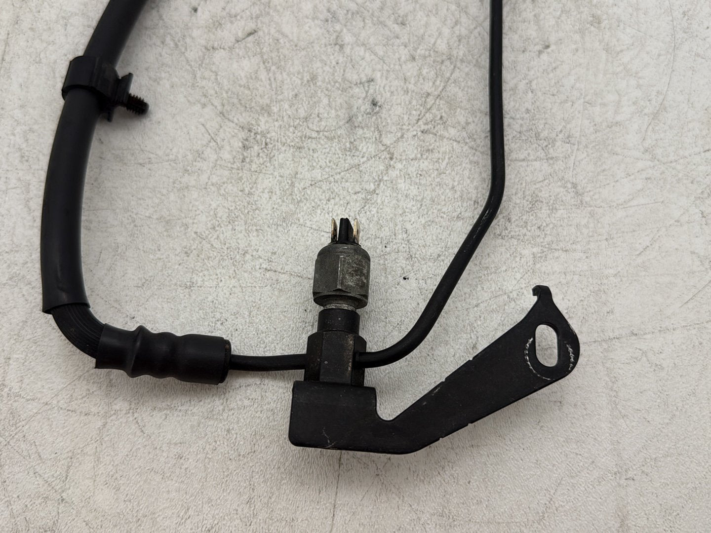 2009 Harley Street Glide Touring FLHX OEM Rear Brake Hose Line Pipe NON-abs