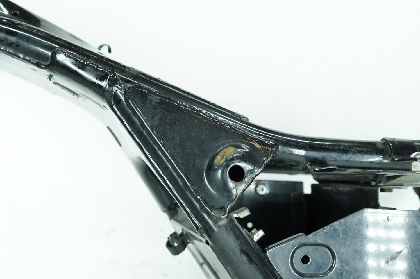 1984 - 1998 Harley-Davidson Touring Electra Glide Classic Body Main Frame Chassis CLN CLR 47900-93B