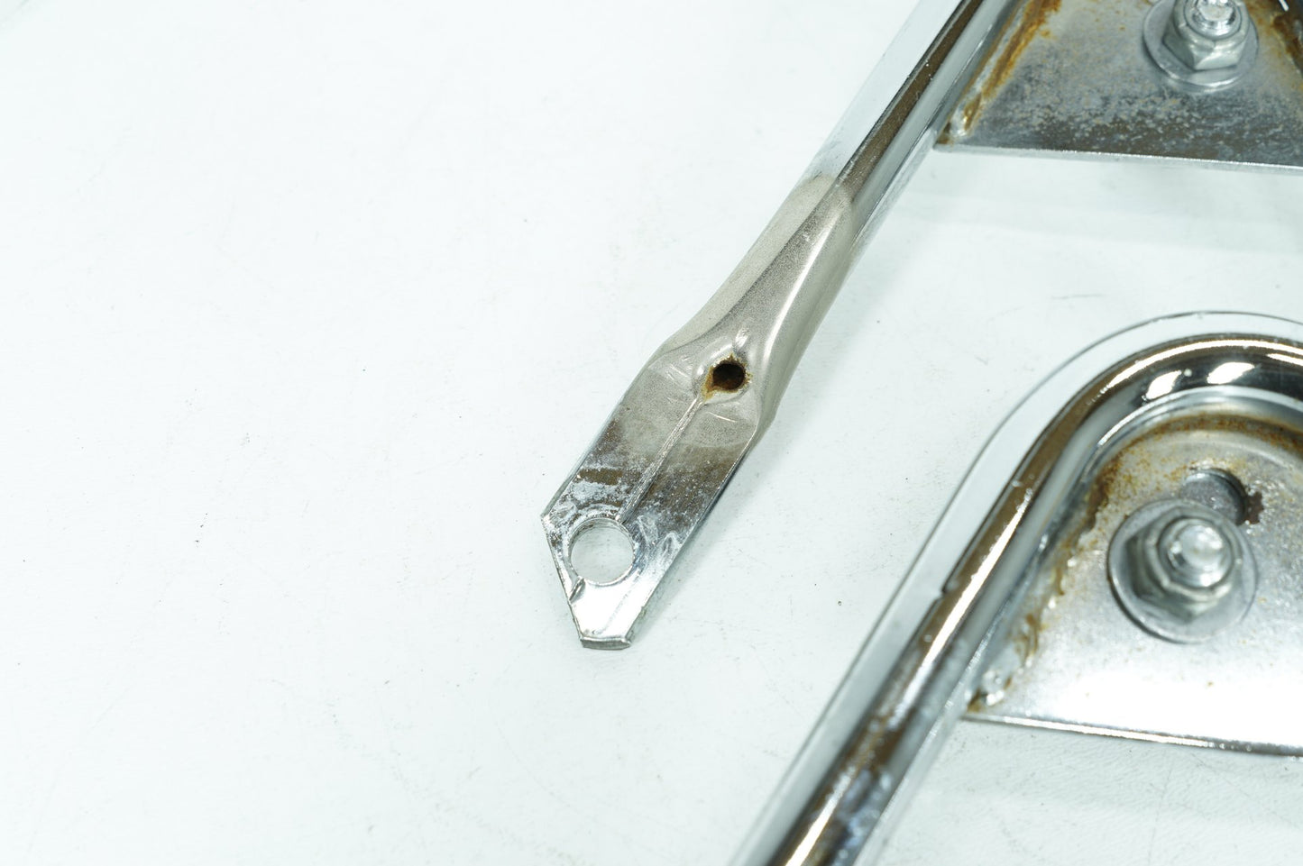 1984 - 1998 Harley-Davidson Touring Road King Classic Detachable Tour Pak Luggage Box Bracket 53706-95