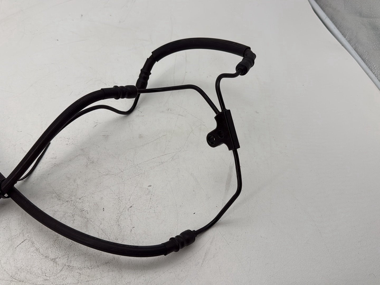 2007 Harley Touring FLHTP Electra Glide Police OEM Front Brake Hose Line Pipe