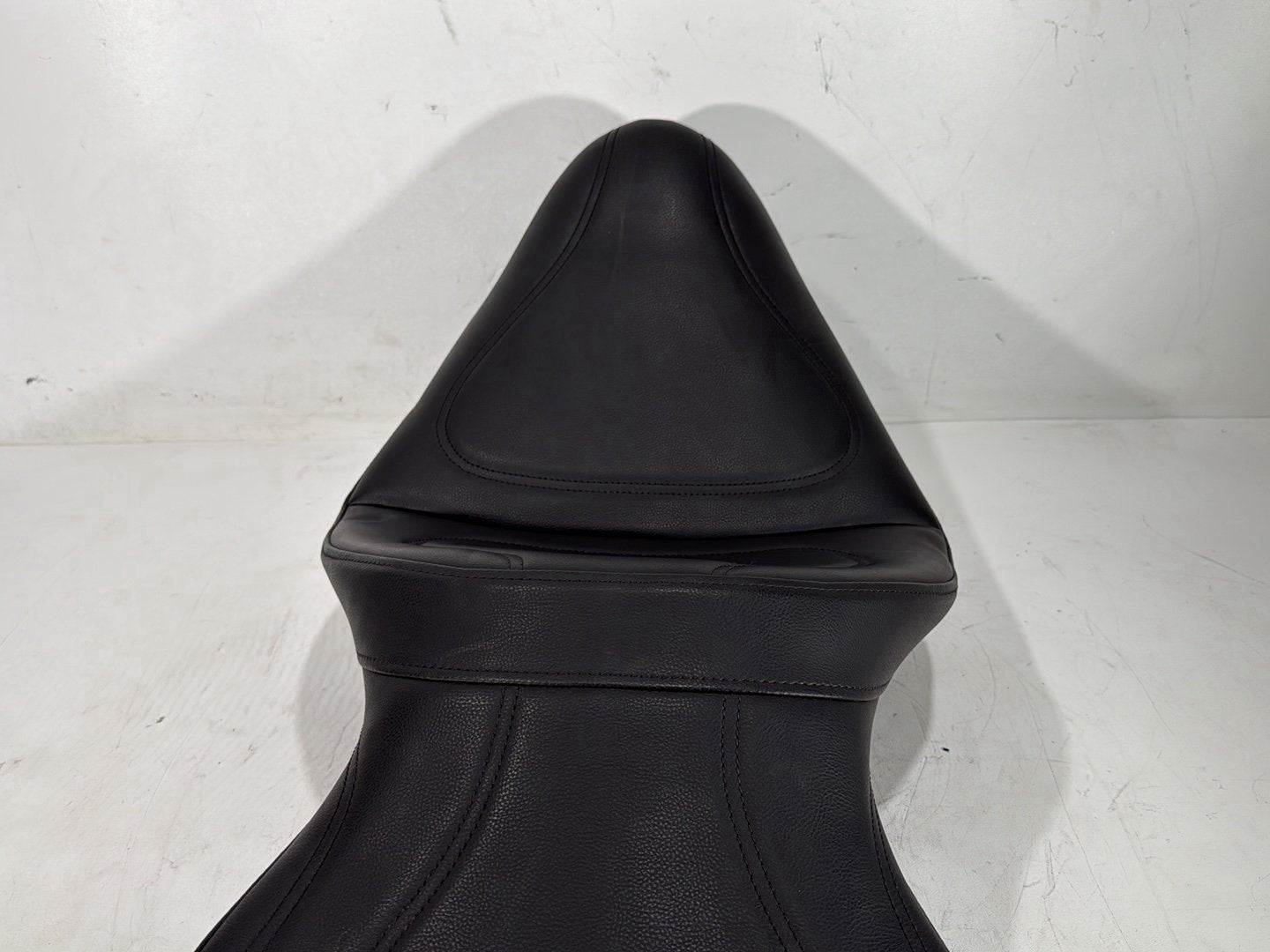 1998 Harley Softail Custom FXSTC OEM Passenger Rider Driver Seat Saddle