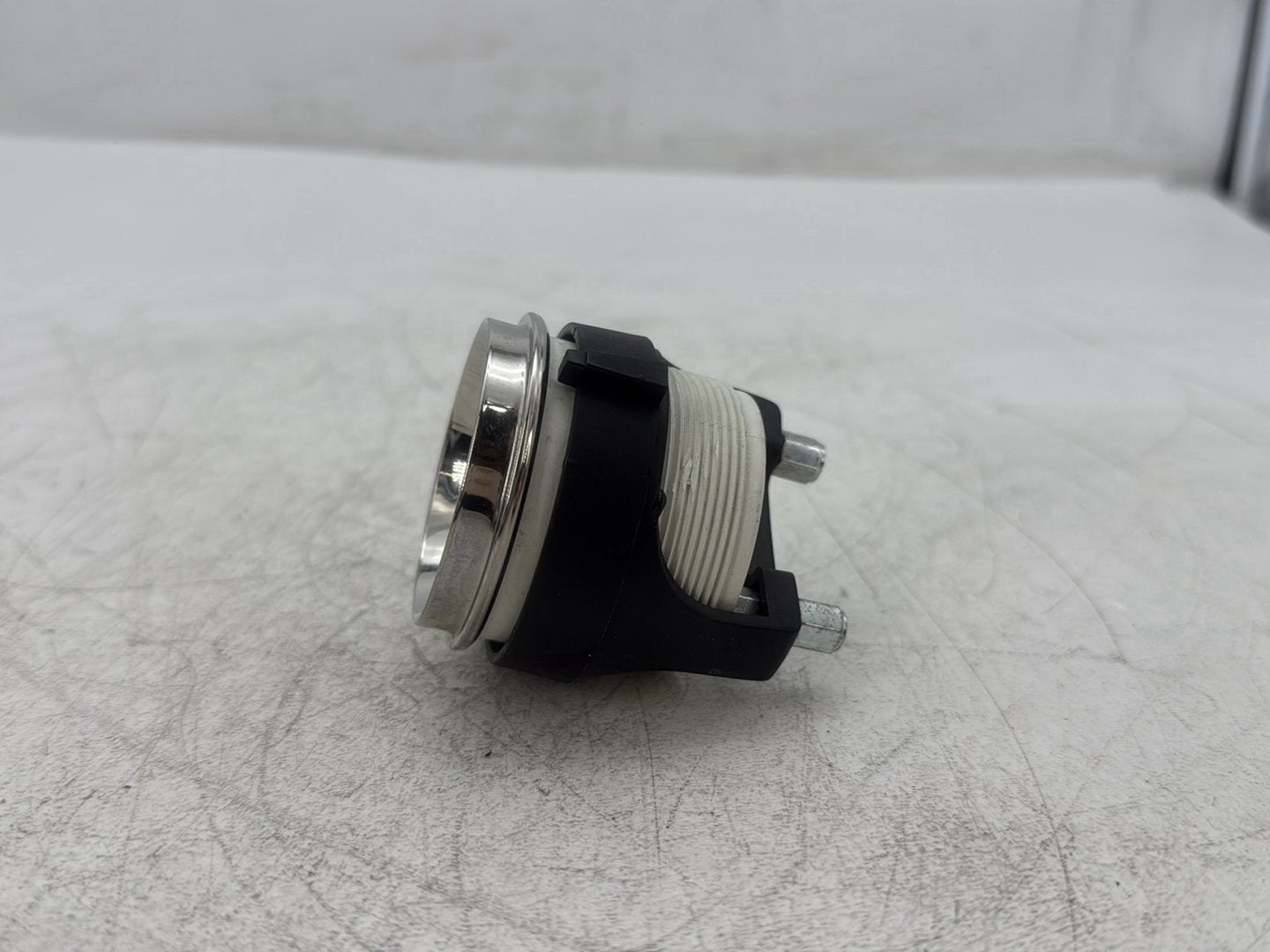 2010 Harley Street Glide Touring FLHX OEM Oil Pressure Gauge Instrument Cluster
