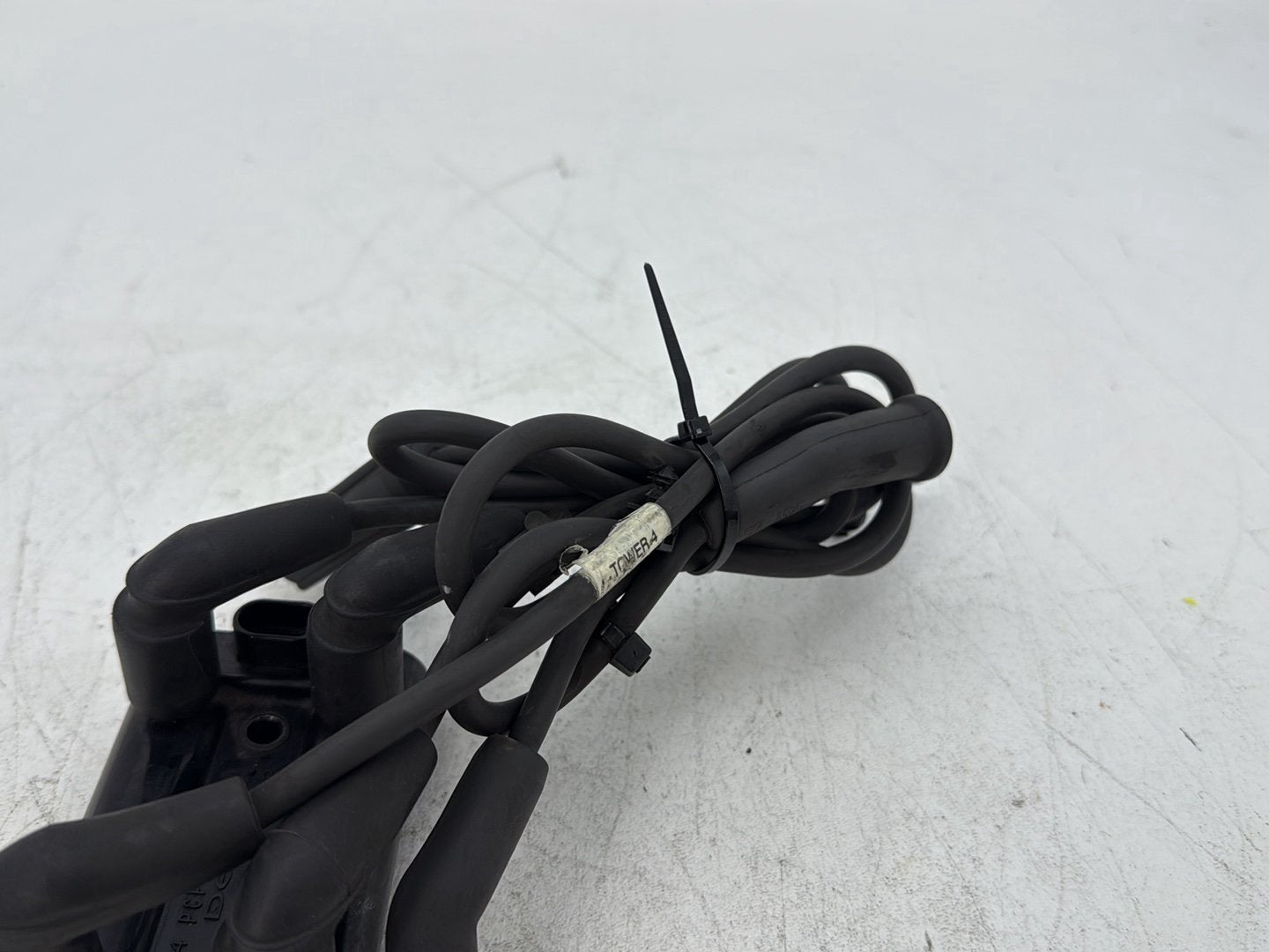 2018 Harley Electra Glide Touring Ultra FLHTCU Ignition Coil Spark Plugs Cable