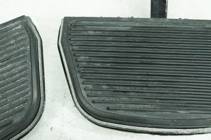 2008 - 2016 Harley-Davidson Touring Electra Glide Ultra Left & Right Passenger Floorboard Foot Rest 50613-91A