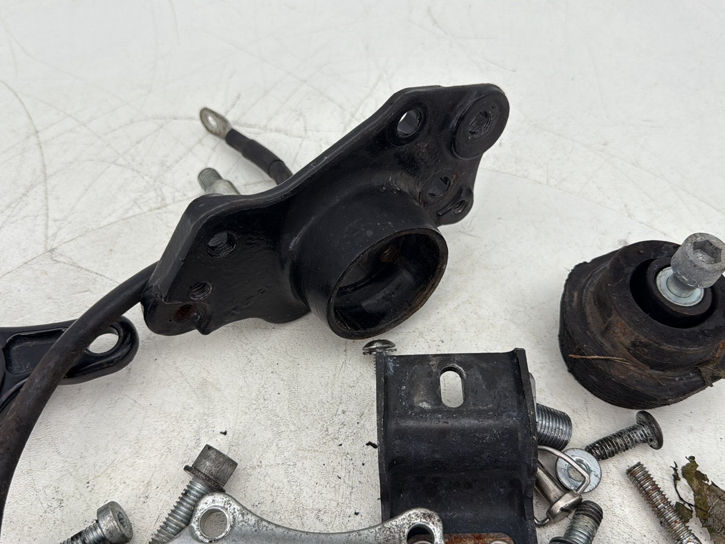 2011 Harley Street Glide Touring FLHX OEM Hardware Bolts Nuts & Brackets