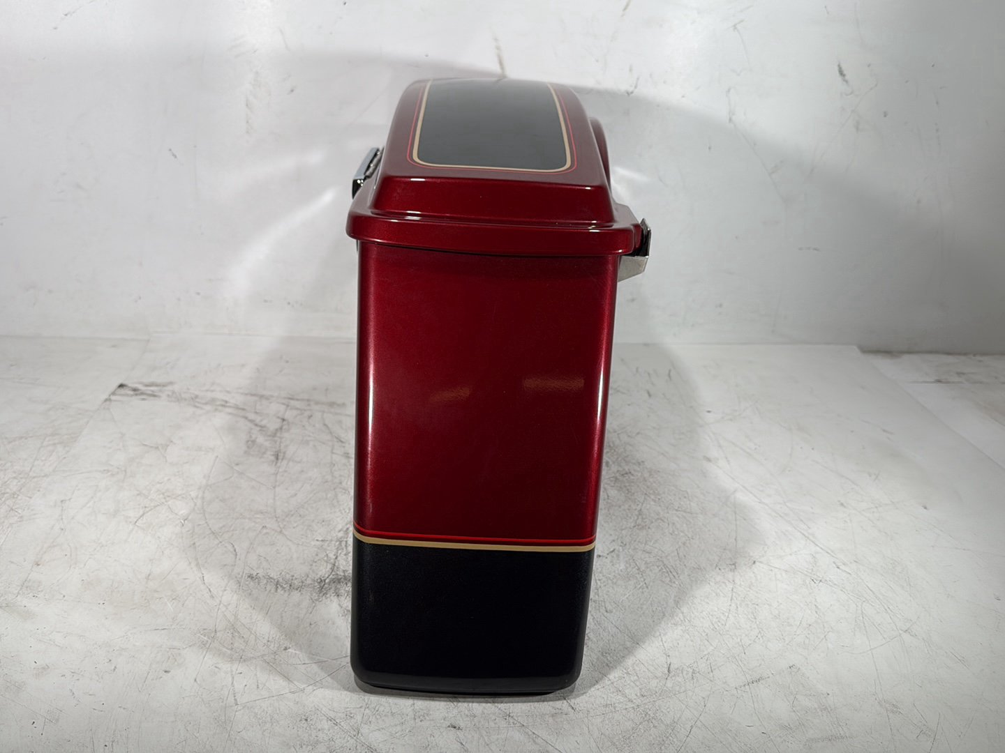 2007 Harley Touring FLHTC Electra Glide Classic OEM Left 1 Saddlebag Luggage NO Key