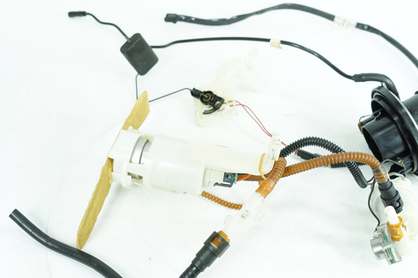 2007 - 2012 Harley-Davidson Touring Electra Glide Ultra Fuel Pump Gas Gasoline Petrol Sending 62908-08