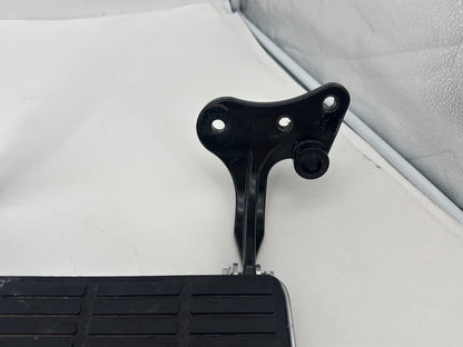 1999 - 2006 Harley-Davidson Dyna Low Rider Left Right Driver Floorboard Foot Rest 50614-06