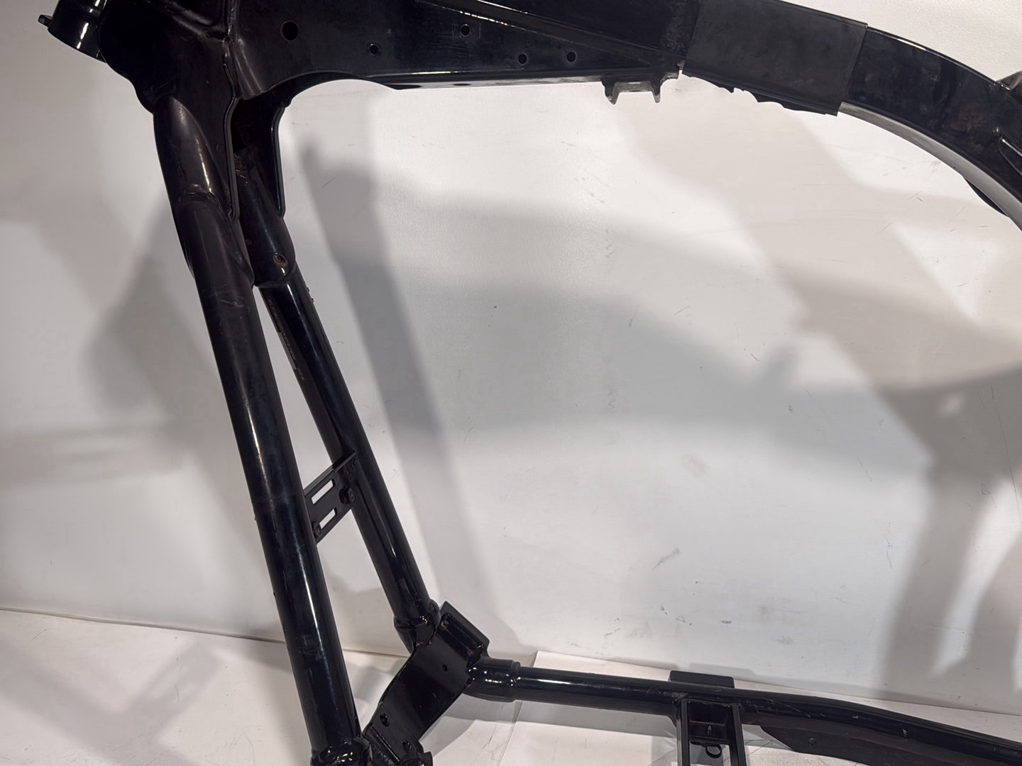 1999 - 2006 Harley-Davidson Dyna Super Glide Body Main Frame Chassis CLN CLR 47463-06BHP