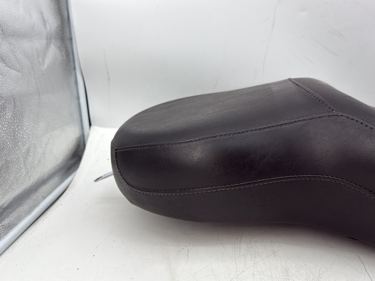 2005 Harley Dyna FXDWG Wide Glide OEM Passenger Rider Driver Seat Saddle