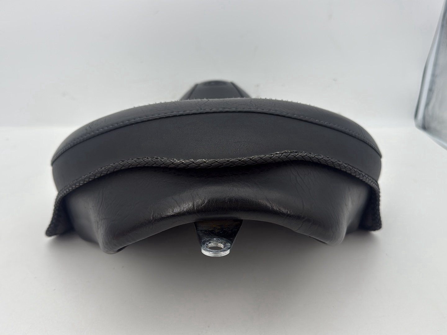 2004 - 2022 Harley-Davidson Sportster 1200 Nightster Rider Driver Solo Seat Pillion MUSTANG
