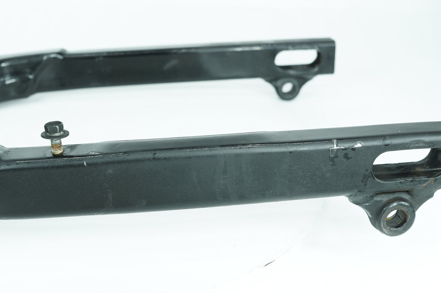 2004 - 2013 Harley-Davidson Sportster Base 883 Rear Fork Swingarm Swing Arm  	47587-04