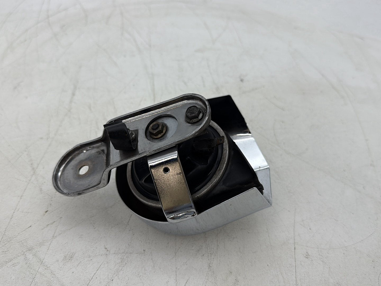 1997 Harley Softail FLSTC Heritage Classic OEM Horn Signal Klaxon Chrome Cover