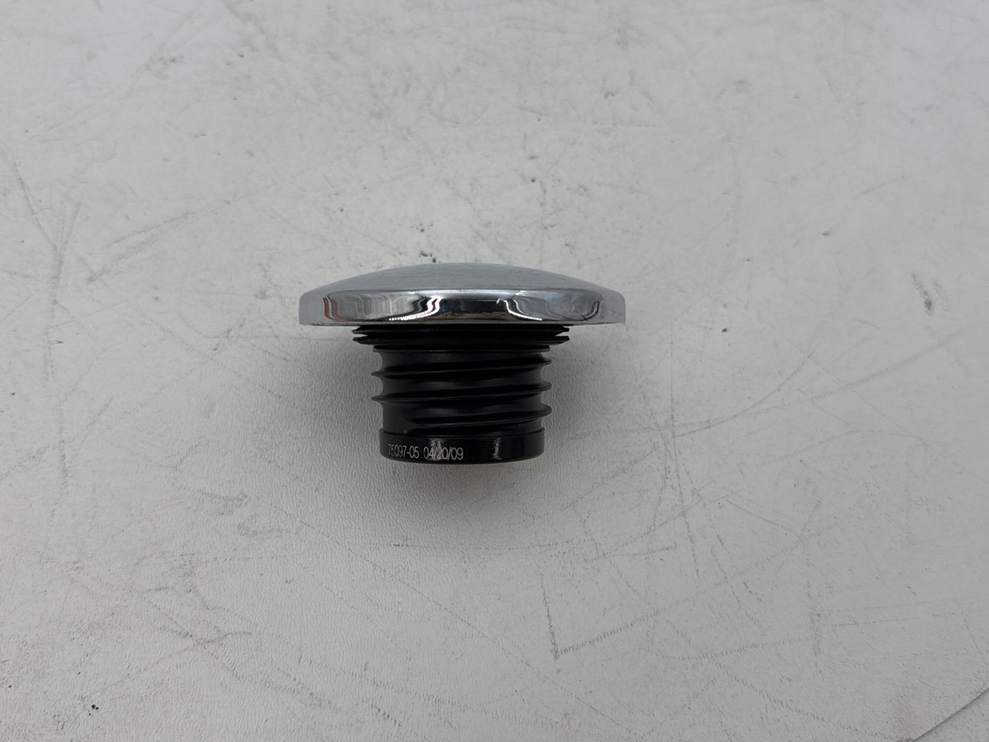 1999 - 2006 Harley-Davidson Touring Road King Police Fuel Gas Tank Cap Bushing Hub 61272-92C