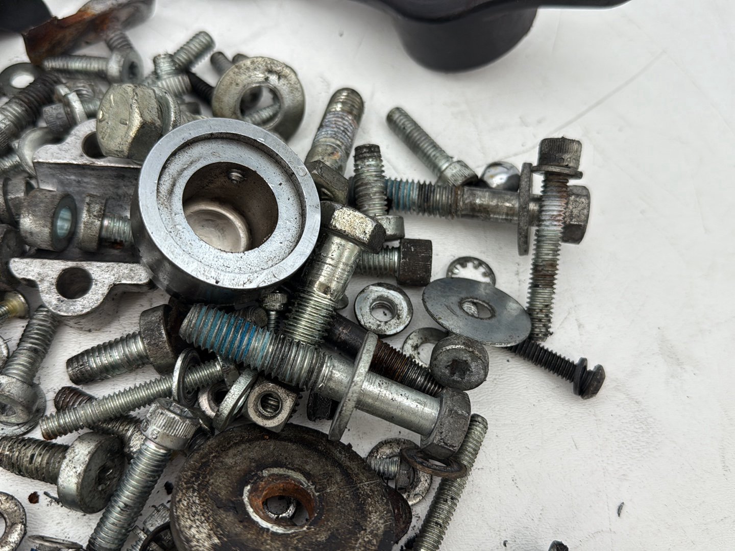 2007 - 2012 Harley-Davidson Touring Electra Glide Ultra Hardware Bolts Nuts & Brackets w/ Left Right Swingarm Fork Brackets