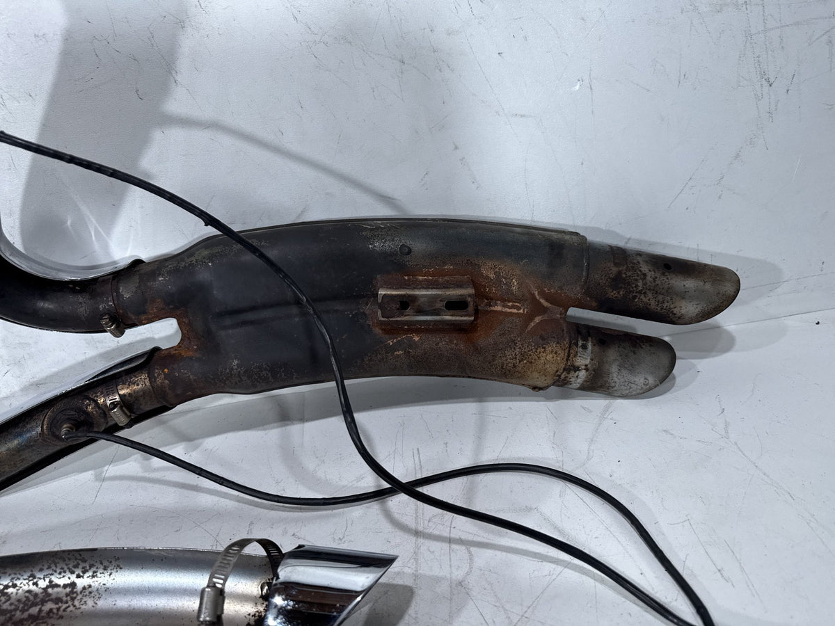 2012 Harley Electra Touring Ultra Exhaust Header Pipes Muffler Vance & Hines