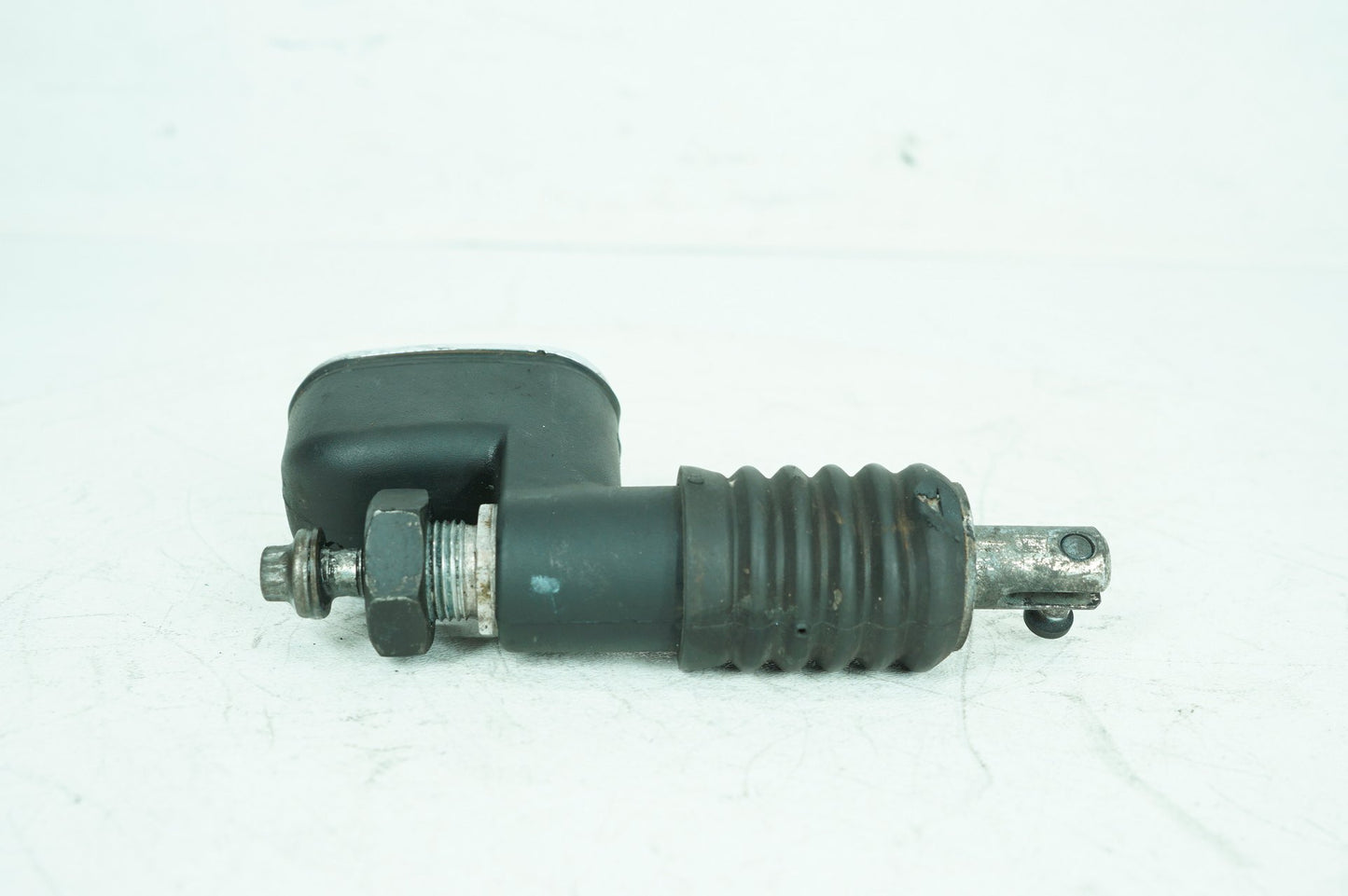 1999 - 2006 Harley-Davidson Touring Road Glide Rear Brake Master Cylinder Reservoir 41767-05A