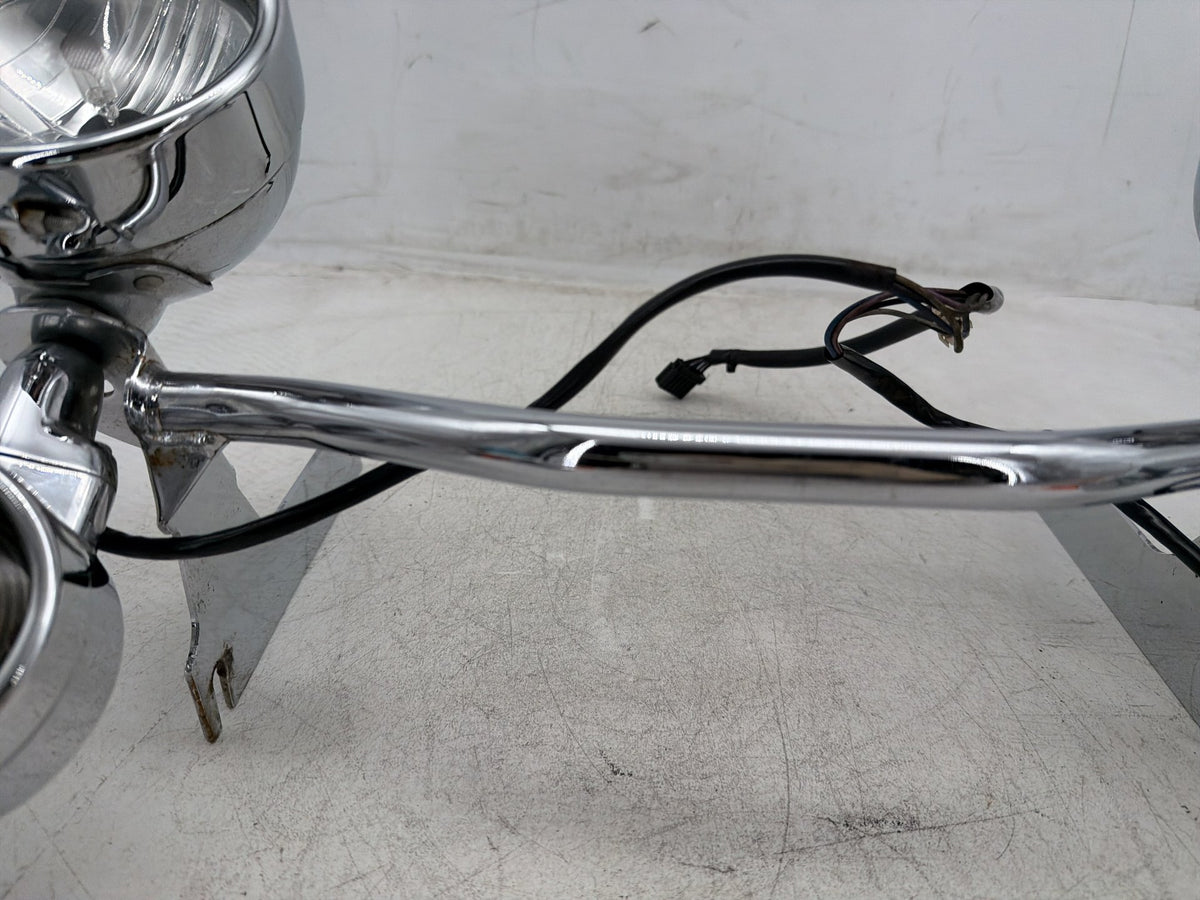 2004 Harley Electra Glide Touring Ultra OEM Front Turn Signal Indicators Aux Light Bar