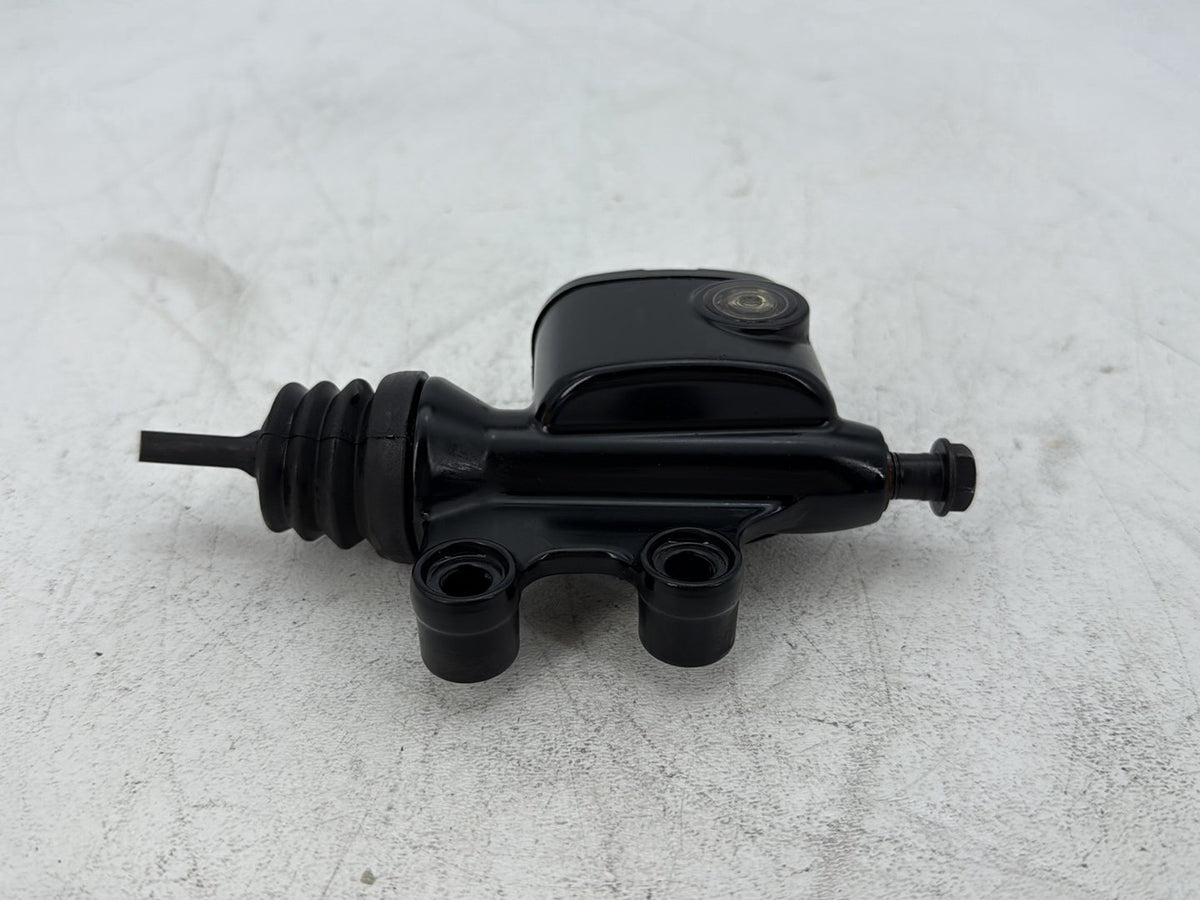 2017 Harley Road Glide Touring FLTRXS OEM Rear Brake Master Cylinder Reservoir