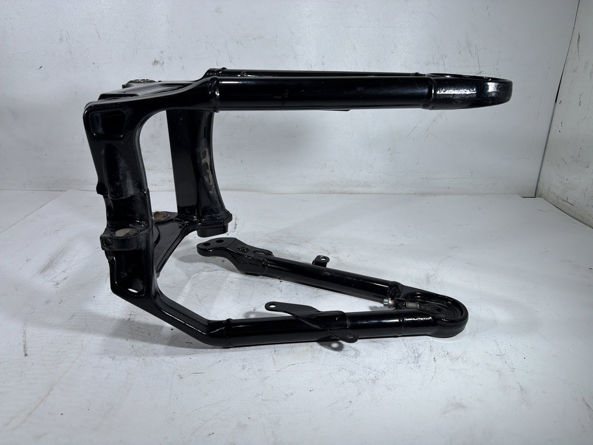 2020 Harley Softail Standard FXST OEM Rear Fork Swingarm Swing Arm