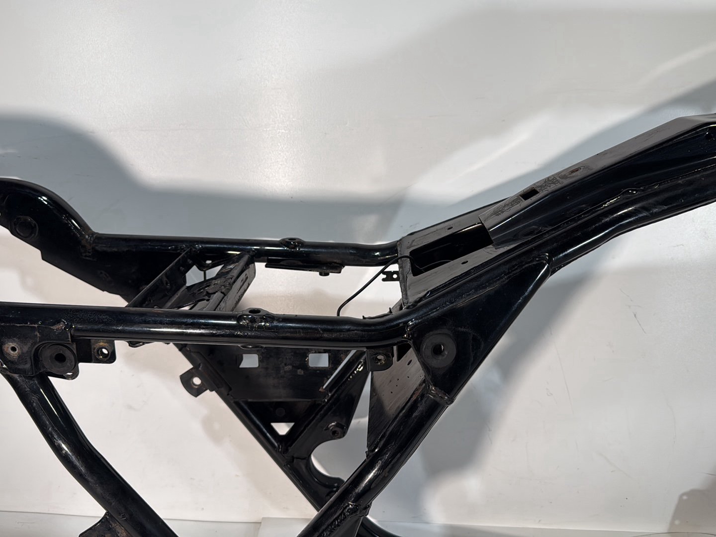 2007 - 2012 Harley-Davidson Touring Street Glide Body Main Frame Chassis CLN CLR 47900-07BHP