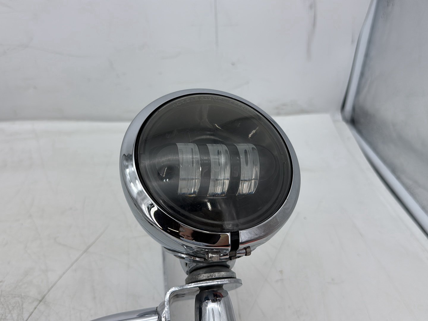 2006 Harley Electra Glide Touring Classic FLHTCI OEM Front Turn Signal Indicators Aux Light Bar