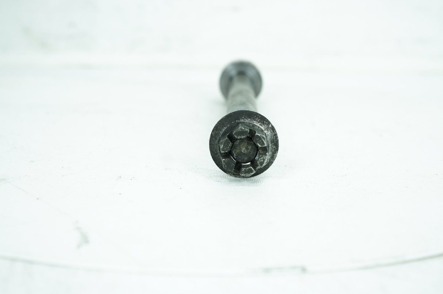 1986 - 1999 Harley-Davidson Dyna Super Glide Rear Wheel Axle Bolt Shaft 41114-90