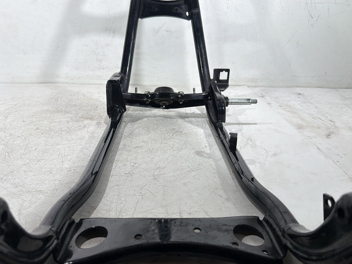2005 Harley Road King Touring Police OEM Body Main Frame Chassis SLVG