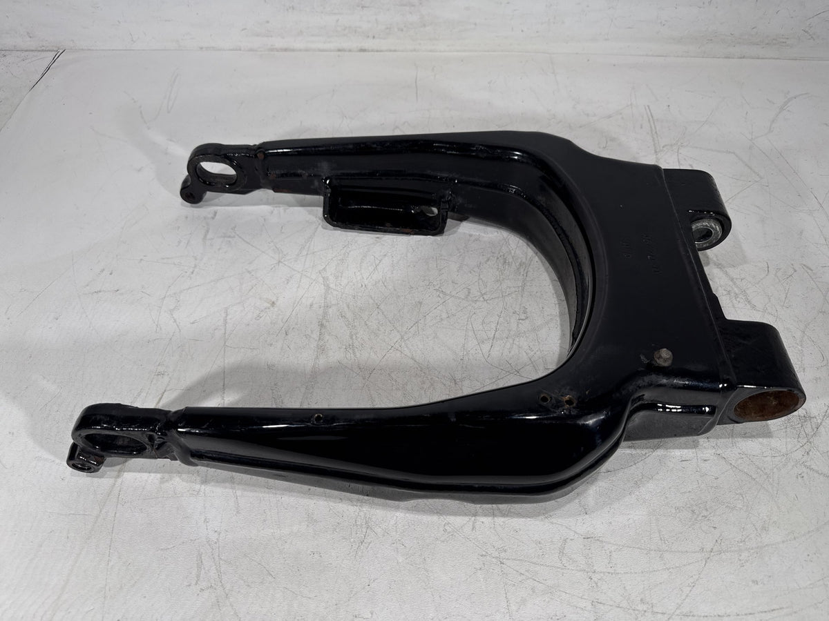2011 Harley Street Glide Touring FLHX-103 OEM Rear Fork Swingarm Swing Arm