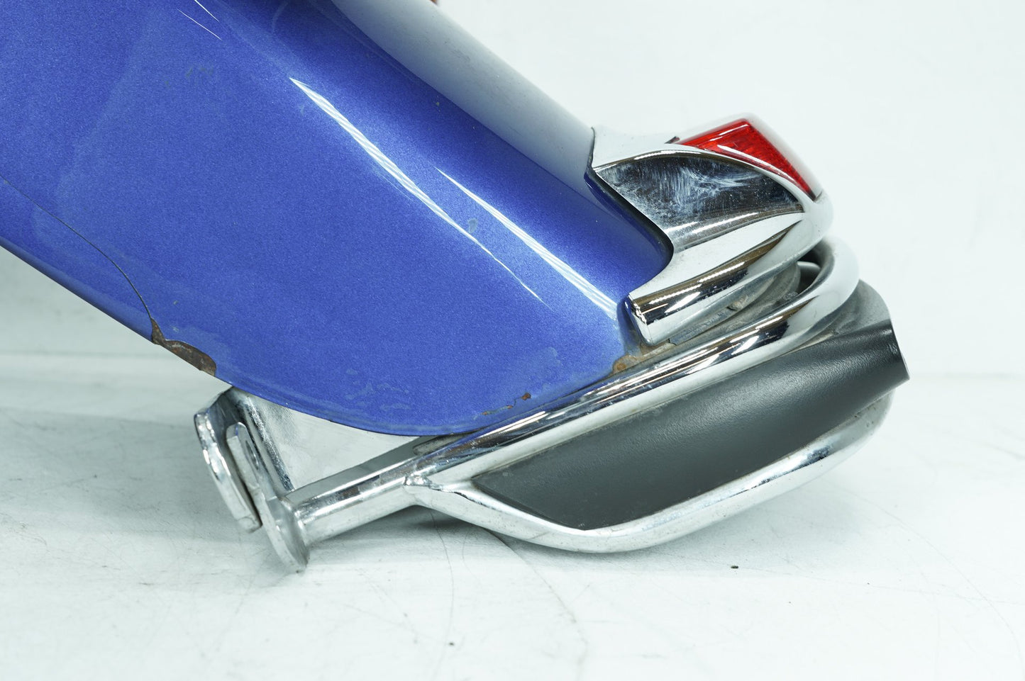 2007 - 2011 Harley-Davidson Touring Electra Glide Classic Rear Wheel Fender & Turn Signals Bar 59579-09