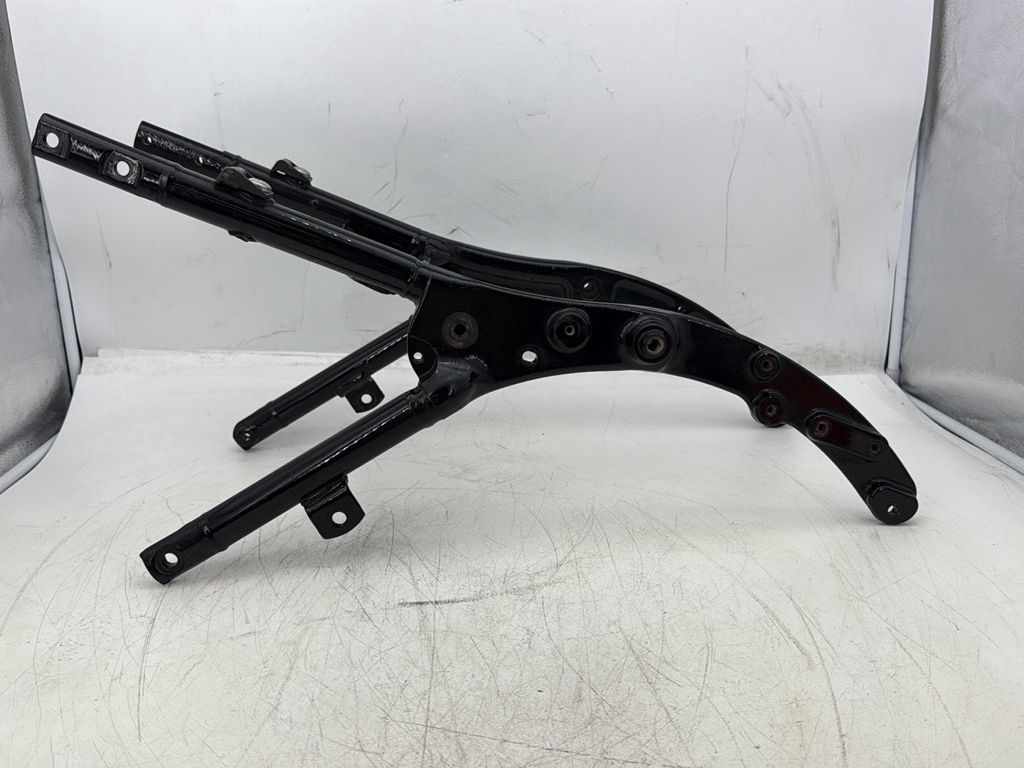 2012 Harley Street Glide Touring FLHX OEM Rear Back Sub Frame Rail Bar 48079-09BHP