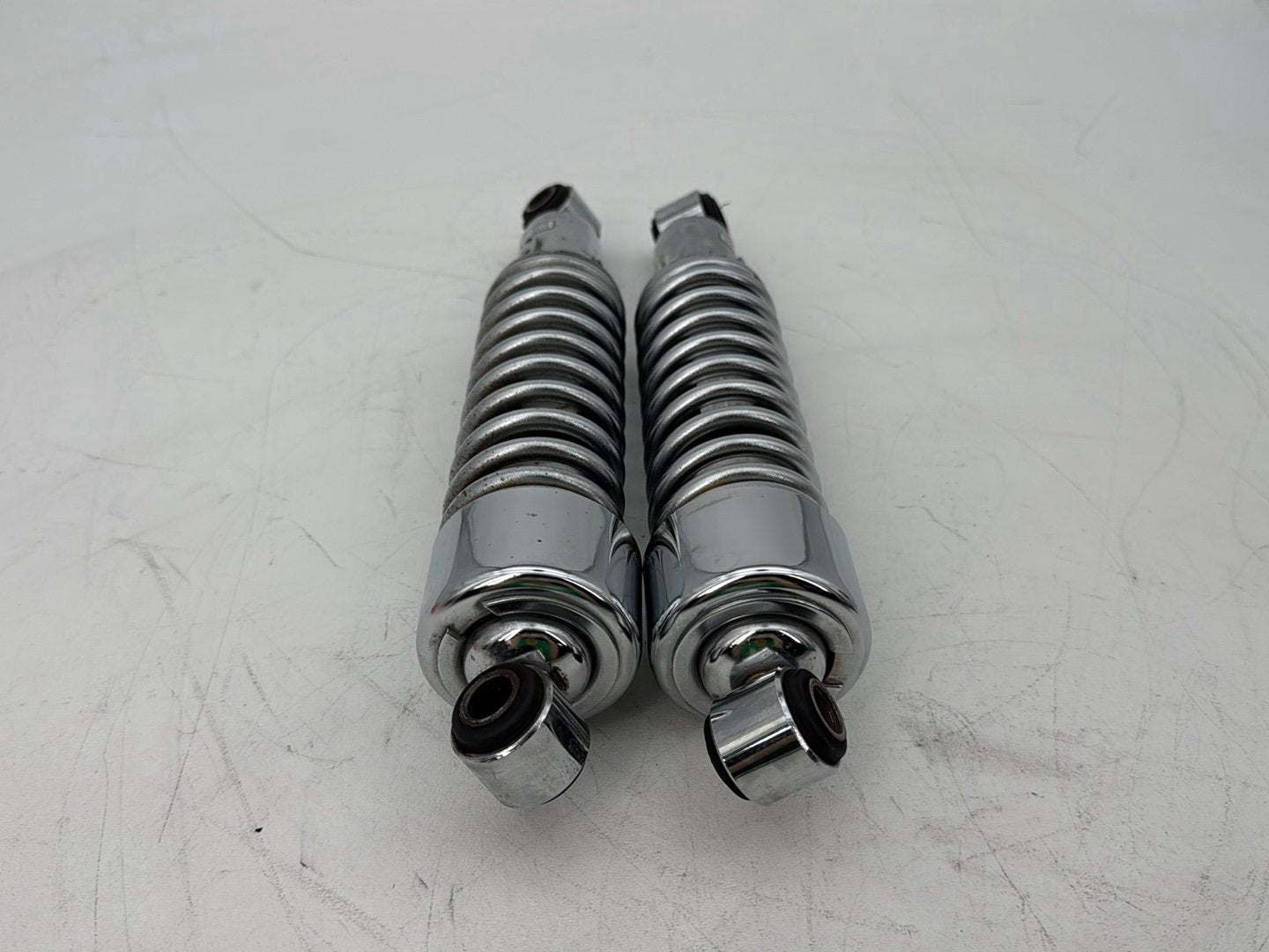 2004 - 2013 Harley-Davidson Sportster 1200 Custom Rear Left Right Shock Absorbers 54568-04