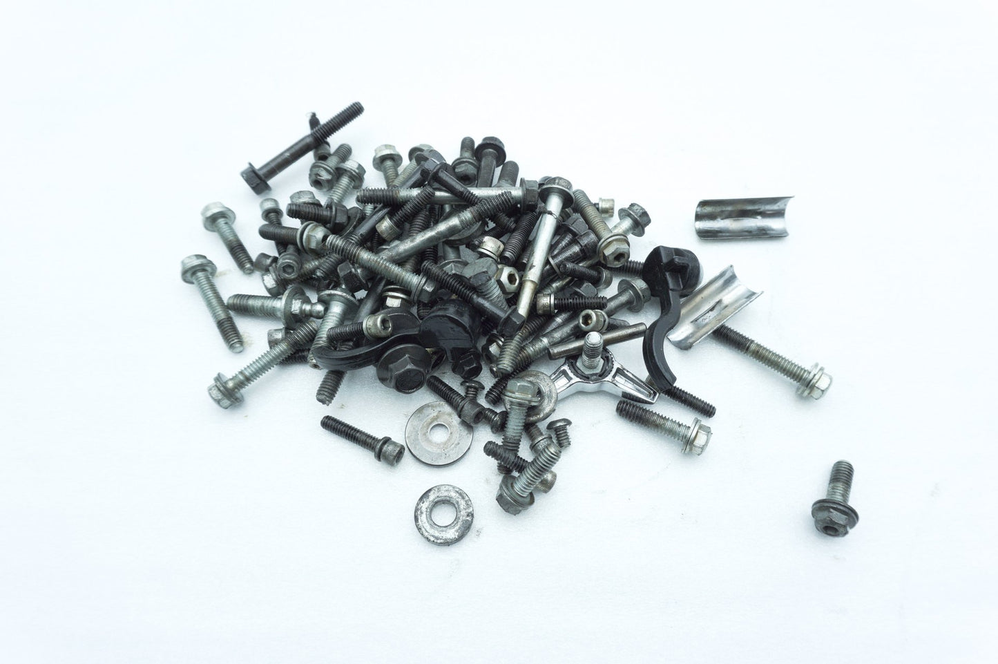2007 - 2011 Harley-Davidson Touring Street Glide Engine Motor Hardware Bolts Brackets Bushing