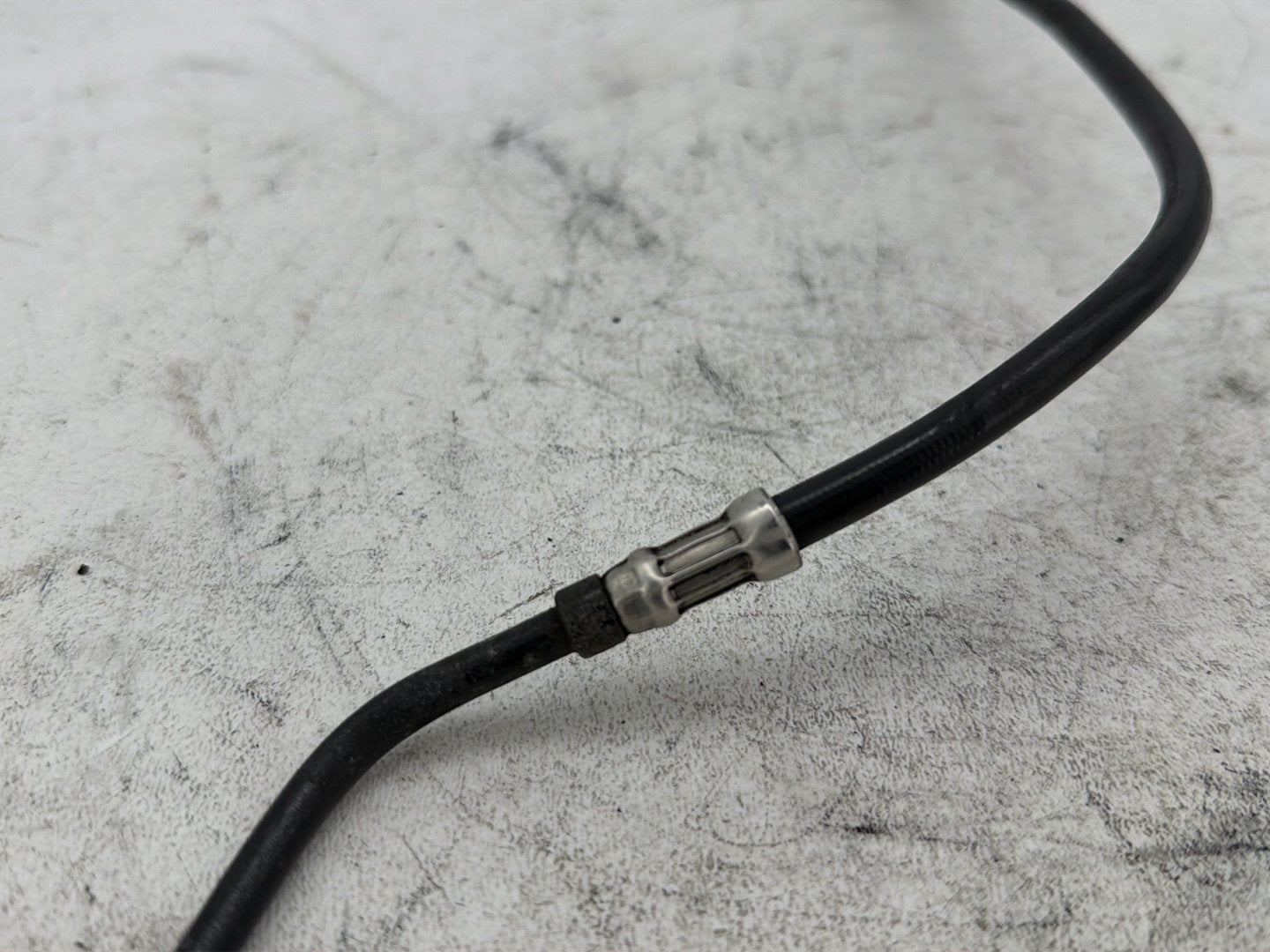 2015 Harley Electra Glide Touring Ultra Low OEM Front Brake Hose Line Pipe ABS