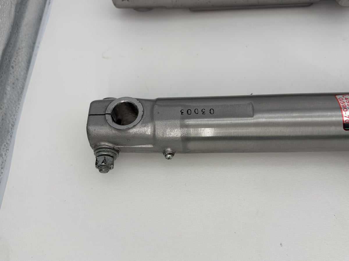 2003 Harley Sportster XL1200C 1200 Front Triple Tree Set LH RH Fork Legs Sliders