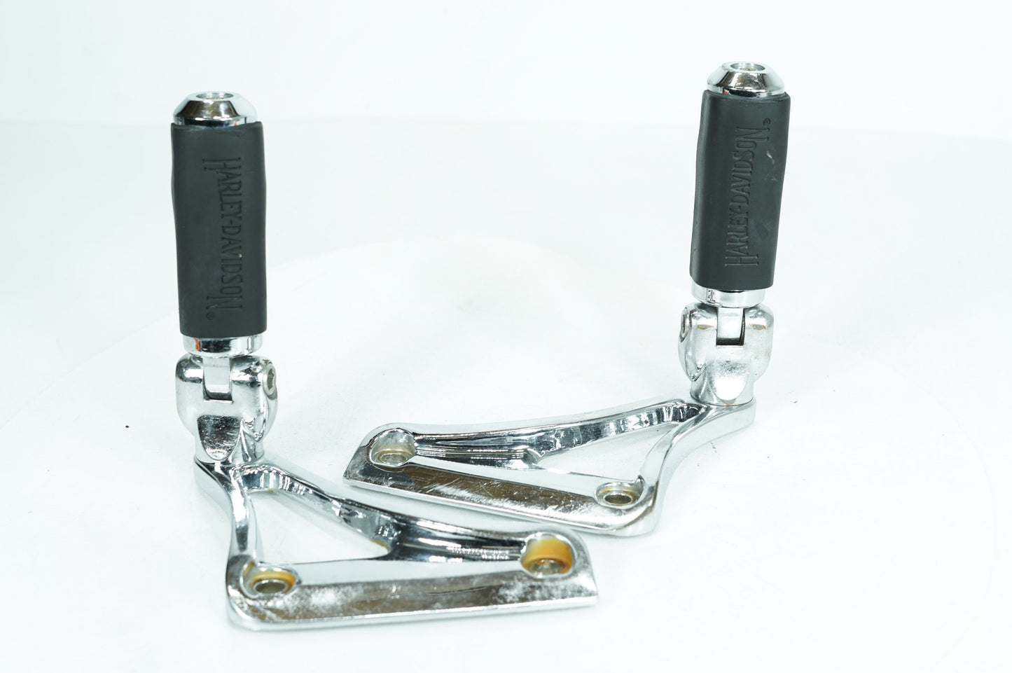 2007 - 2012 Harley-Davidson Softail Heritage Classic Passenger Left & Right Foot Pegs  	33189-63