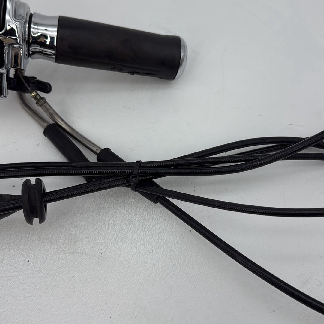 2007 - 2012 Harley-Davidson Touring Street Glide Right Engine Start Kill Switches Controls 71684-06